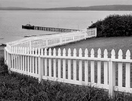 http://www.radekaphotography.com/images/Fence-and-Pier.jpg