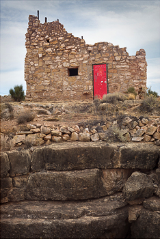 Two Guns ghost town ruins Arizona Lynn Radeka